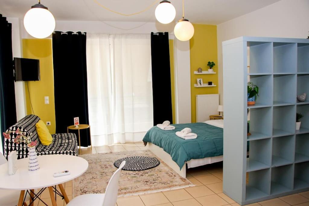 Comfy City Hideaway Каламата Экстерьер фото